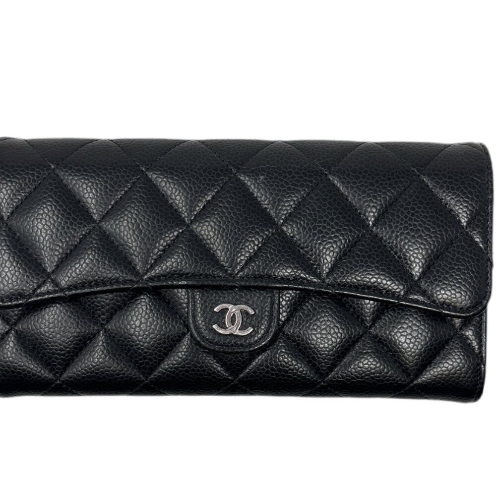 CHANEL Black Caviar Quilted Flap Wallet